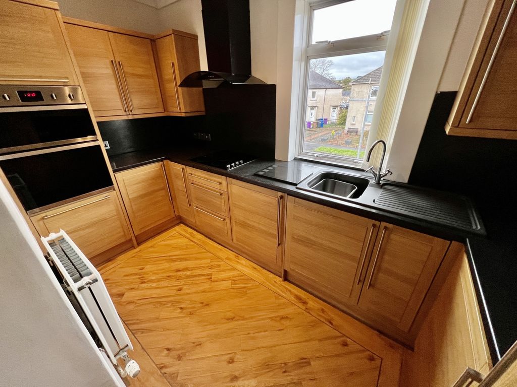 2 bed flat for sale in Glenriddet Avenue, Kilbirnie KA25, £49,000