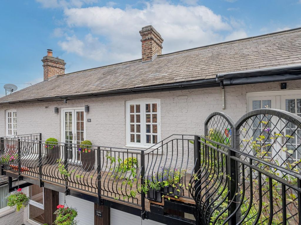 2 bed flat for sale in Dalton Terrace, The Mount, York YO24, £425,000