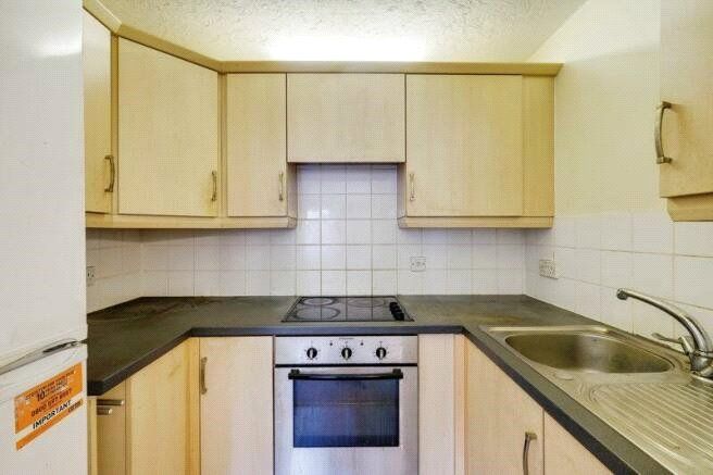 1 bed flat for sale in Wimborne Road, Bournemouth BH2, £72,000