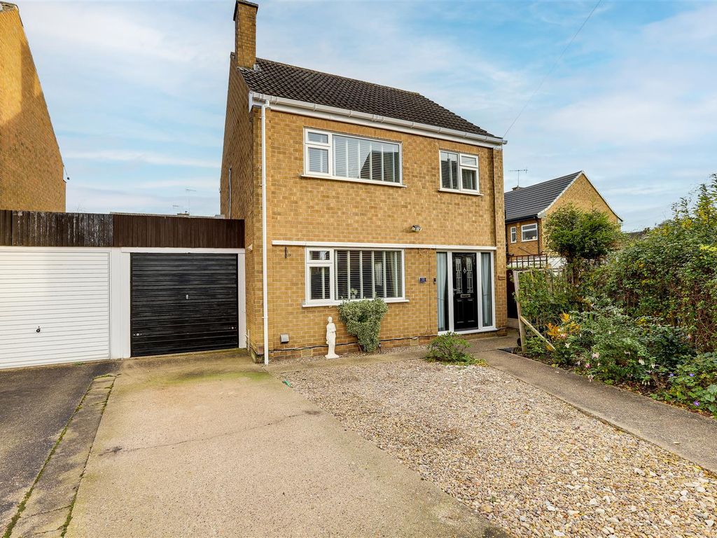 3 bed detached house for sale in Lune Close, Attenborough, Nottinghamshire NG9, £340,000