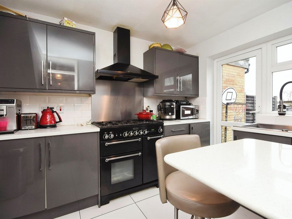 2 bed semi-detached house for sale in Archway, Romford RM3, £350,000