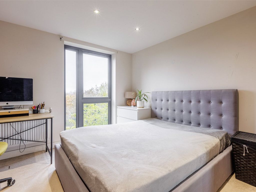 1 bed flat for sale in Nobel Close, Pulse, Colindale NW9, £308,750