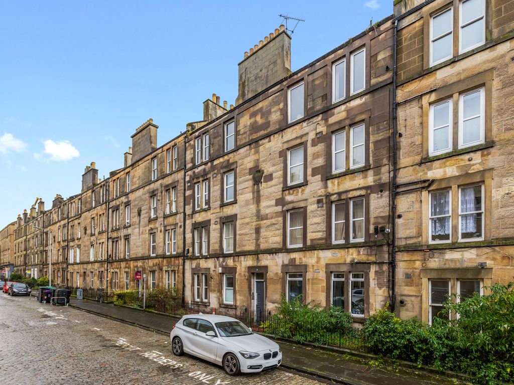 1 bed flat for sale in 16 Pf1 Downfield Place, Edinburgh EH11, £120,000