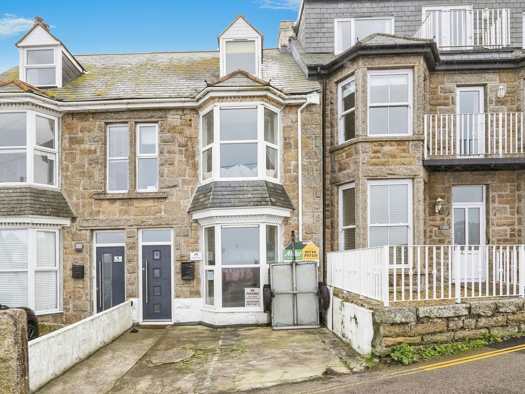 2 bed flat for sale in Bowling Green, St. Ives TR26, £220,000