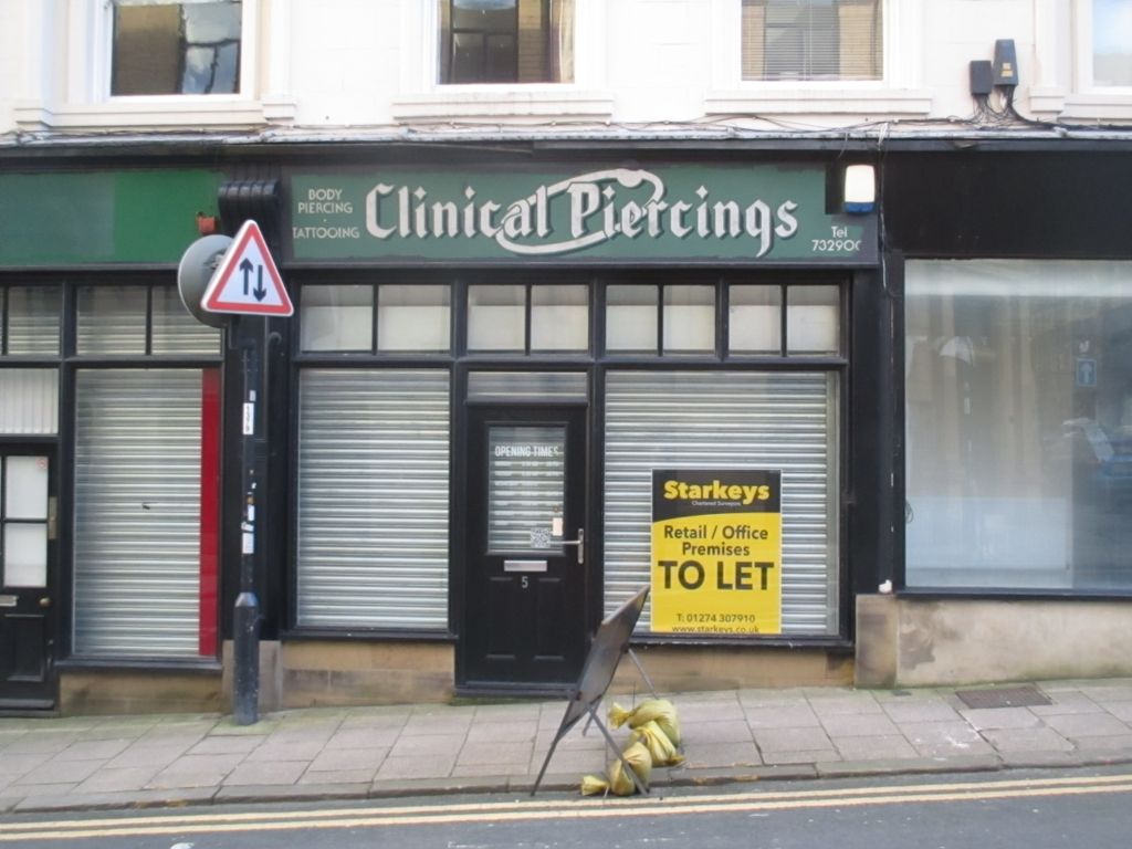 Retail premises to let in Duke Street, Bradford BD1, £8,000 pa