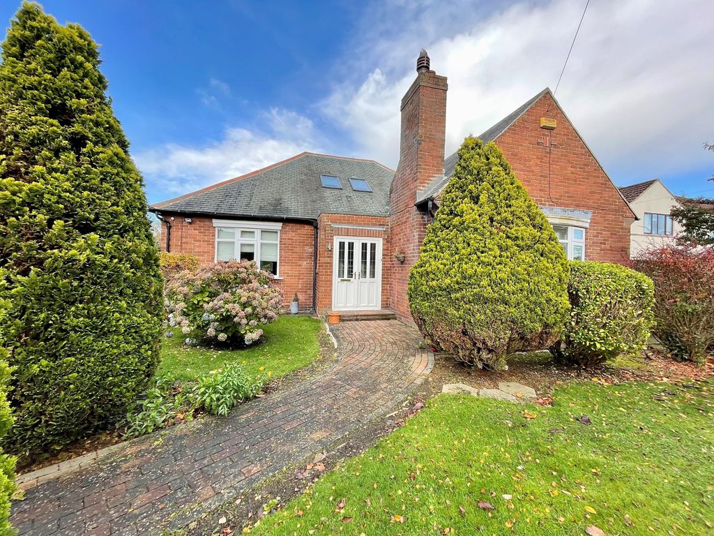 4 bed detached house for sale in Darras Road, Darras Hall, Newcastle Upon Tyne NE20, £750,000