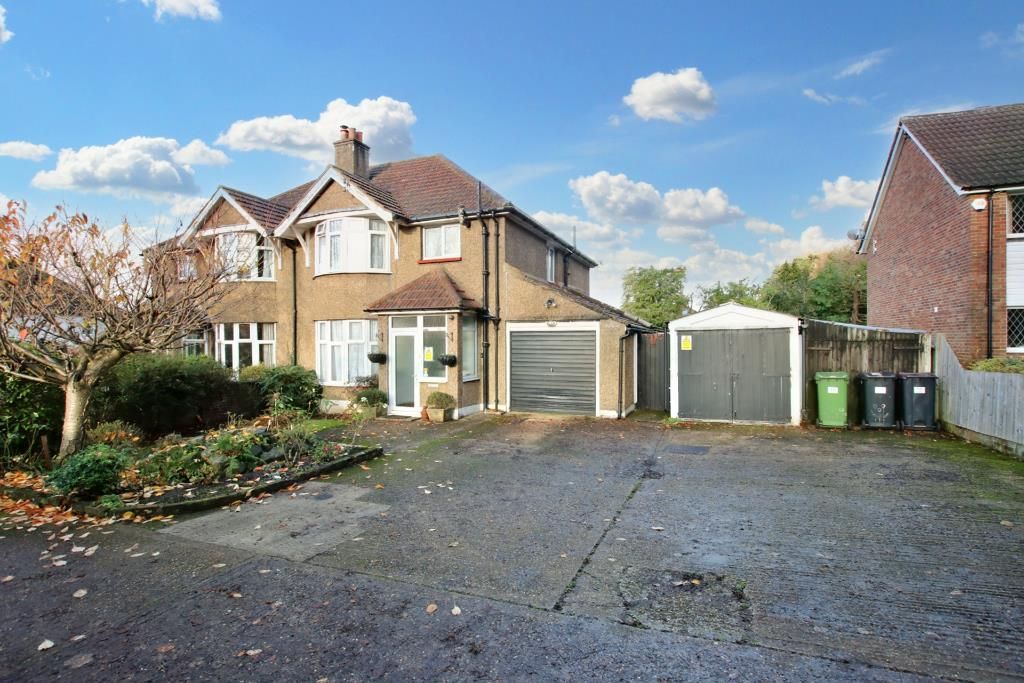 3 bed property for sale in Highwoods, Leatherhead KT22, £695,000