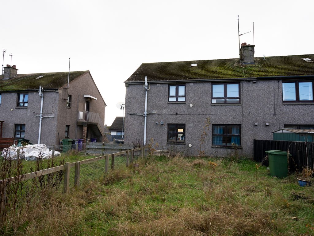 2 bed flat for sale in Thomas Street, Carnoustie DD7, £63,000