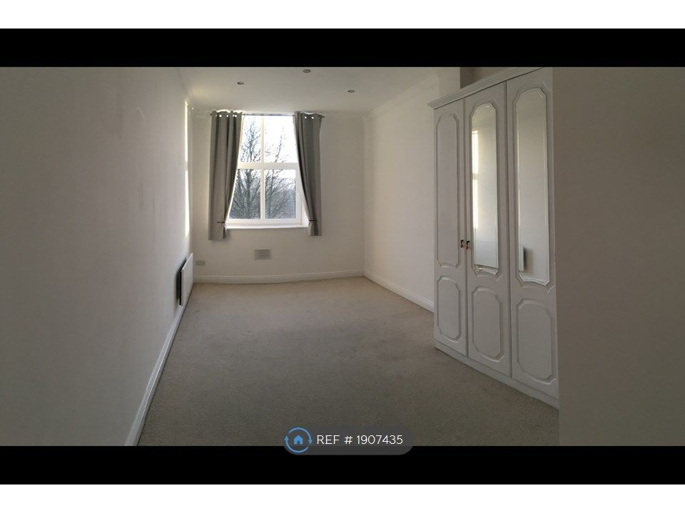 1 bed flat to rent in Guy Street, Padiham, Burnley BB12, £625 pcm