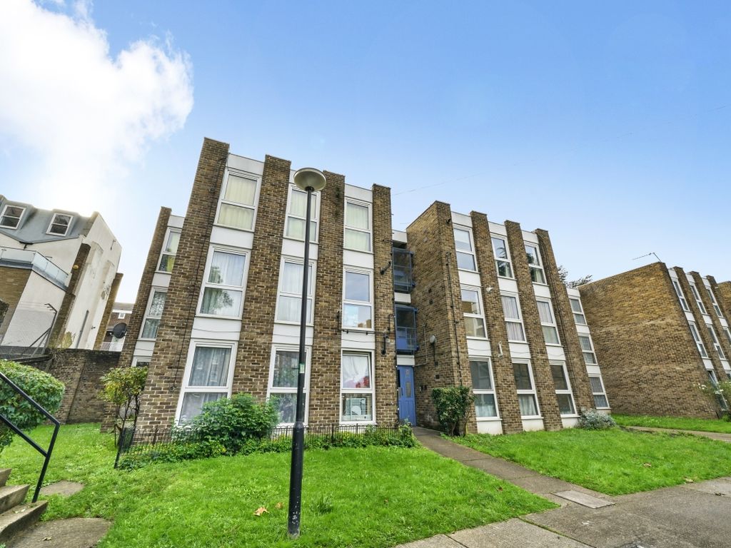 1 bed flat for sale in Christie Court, Hornsey Road, Archway N19, £380,000