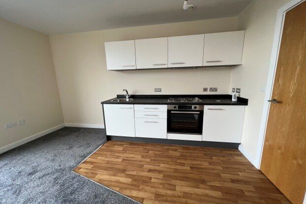 1 bed flat to rent in Butts, Coventry CV1, £700 pcm