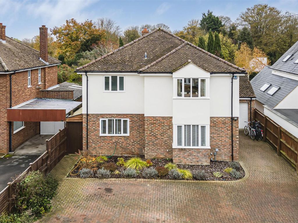 5 bed detached house for sale in Hinton Way, Great Shelford, Cambridge CB22, £1,100,000