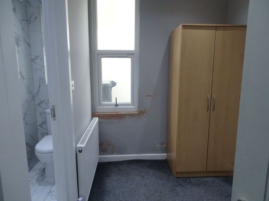 1 bed terraced house to rent in Norwood Road, 36, Room 3 UB2, £750 pcm