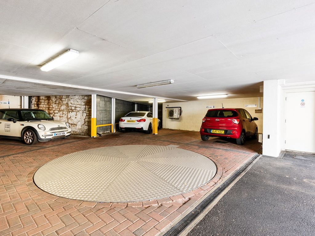 1 bed flat for sale in Crescent Lane, Bath BA1, £350,000