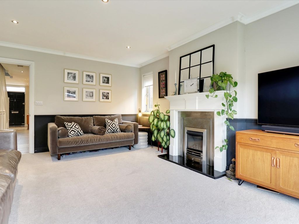 5 bed property for sale in High Wych Lane, High Wych, Sawbridgeworth CM21, £835,000