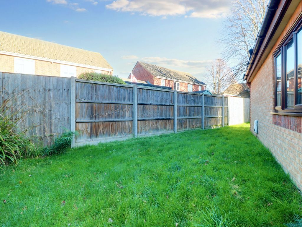 3 bed detached house for sale in Granville Gardens, Mildenhall IP28, £325,000