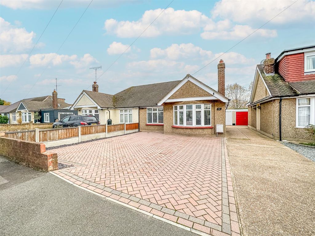 2 bed semi-detached bungalow for sale in Hamilton Gardens, Hockley SS5, £385,000