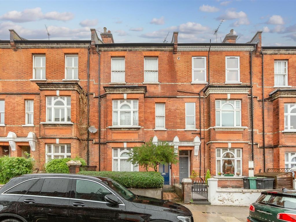 6 bed property for sale in Constantine Road, London NW3, £1,995,000