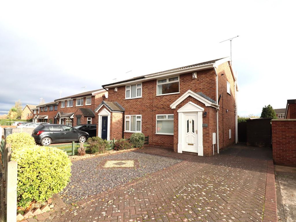2 bed semi-detached house for sale in Mablins Lane, Crewe CW1, £114,000
