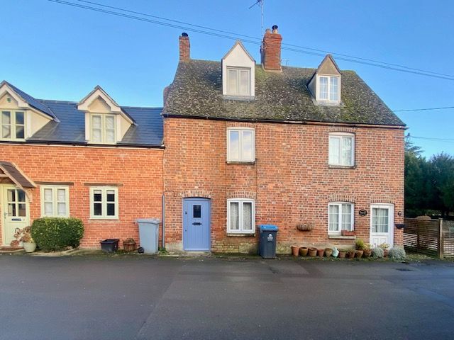 2 bed terraced house to rent in Chapel Lane, Northmoor, Witney OX29, £1,450 pcm