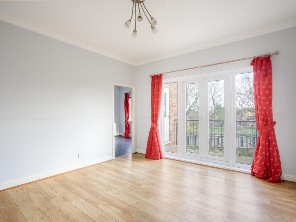 2 bed flat for sale in Whitecross Gardens, Huntington Road, York YO31, £250,000