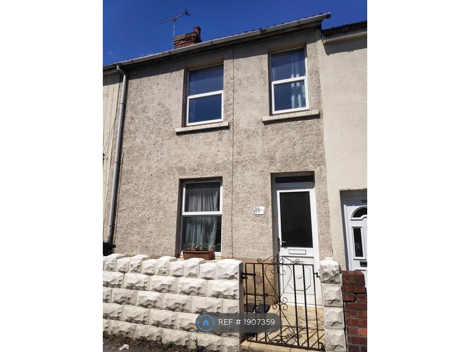 4 bed terraced house to rent in Swindon, Swindon SN1, £1,480 pcm