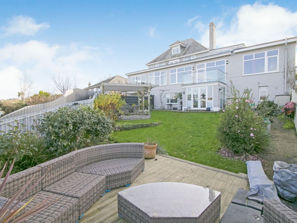 2 bed flat for sale in North Parade, Falmouth TR11, £460,000