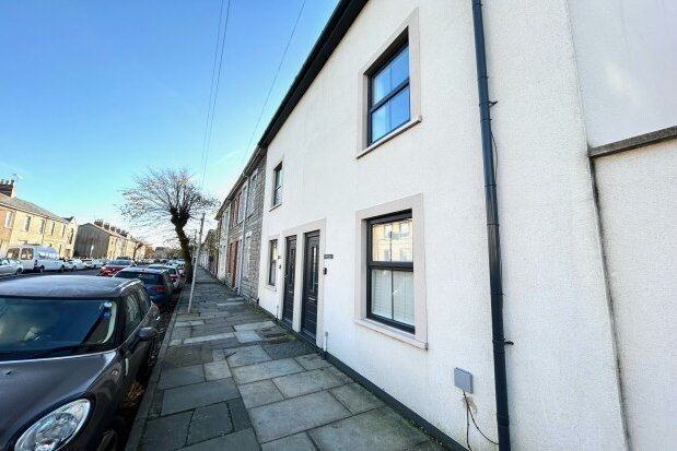 3 bed property to rent in Plassey Street, Penarth CF64, £1,500 pcm