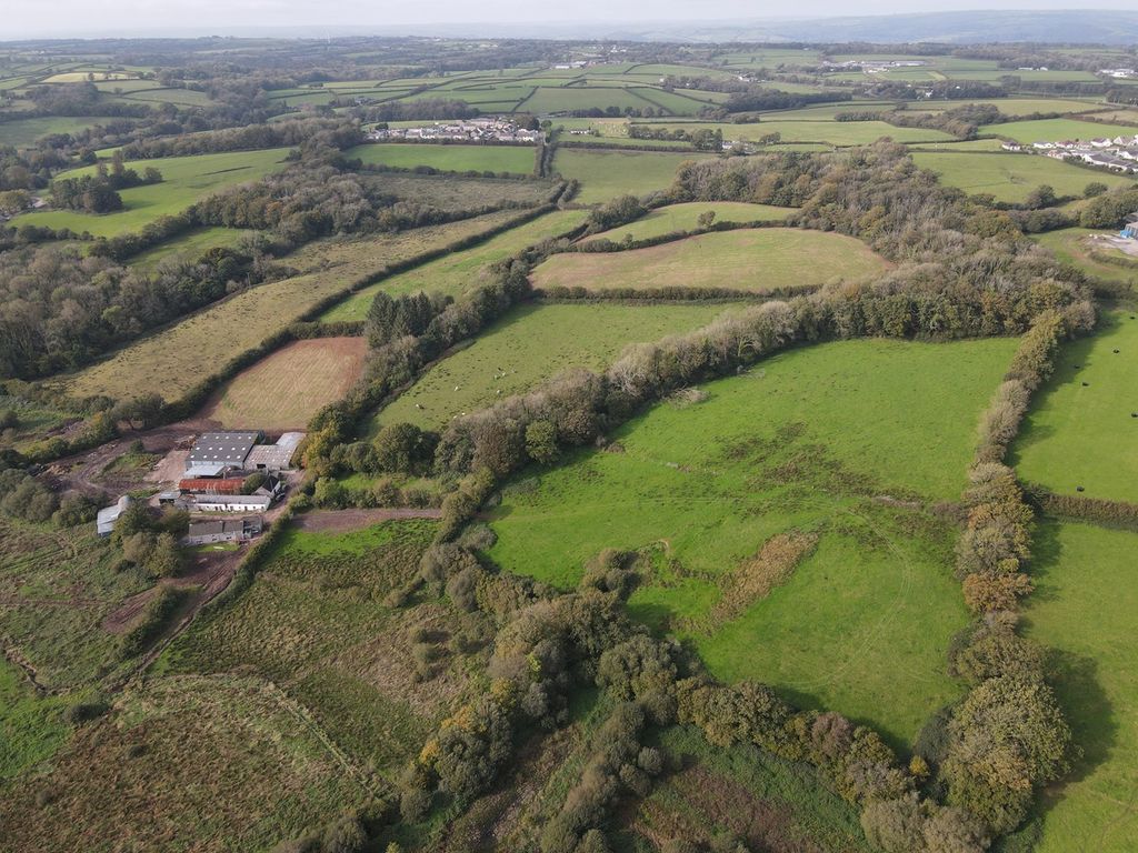 Land for sale in Llanddarog, Carmarthen SA32, £1,200,000