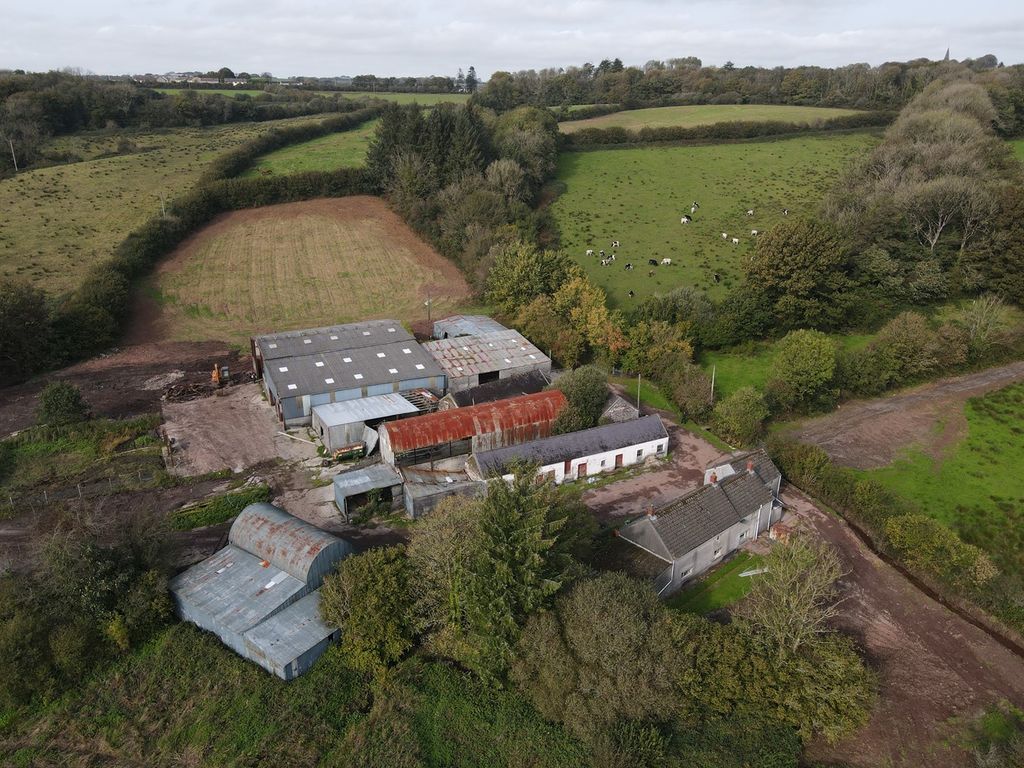 Land for sale in Llanddarog, Carmarthen SA32, £1,200,000