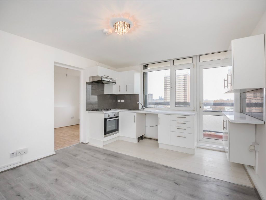 2 bed flat for sale in Candy Street, London E3, £260,000