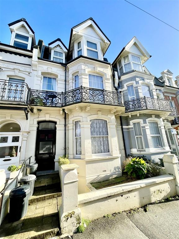 2 bed flat for sale in Wilton Road, Bexhill-On-Sea TN40, £275,000