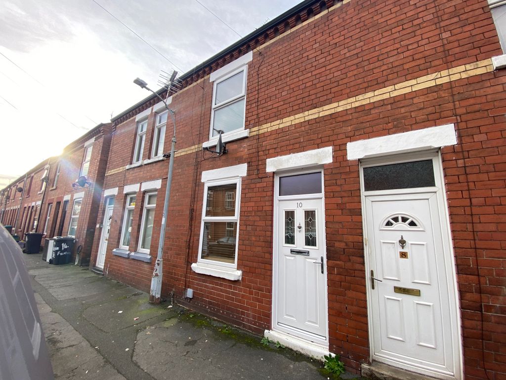 2 bed terraced house for sale in Gibson Street, Wrexham LL13, £130,000