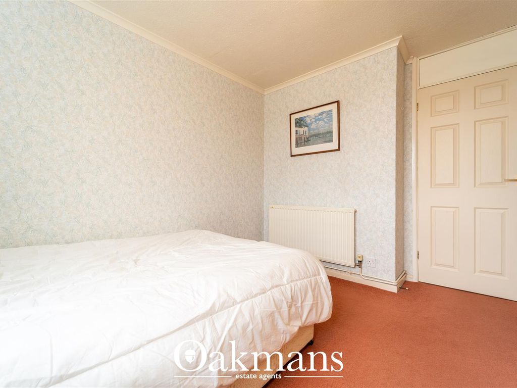 2 bed flat for sale in Arden Drive, Birmingham B26, £120,000