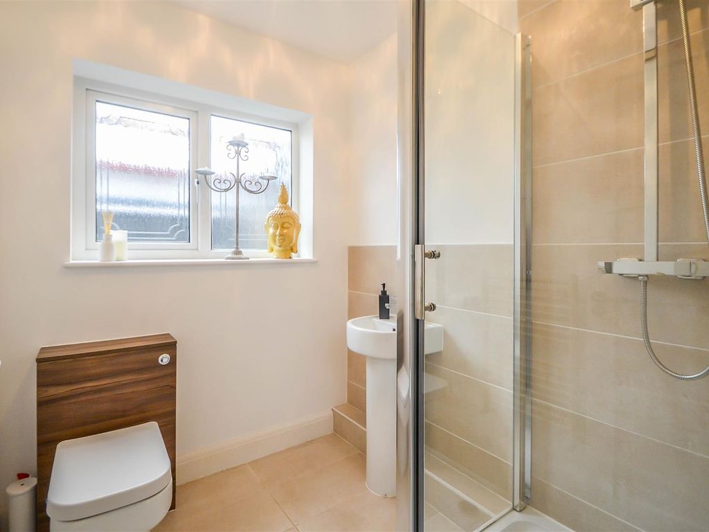 4 bed detached house for sale in Shoebury Road, Southend-On-Sea SS1, £800,000