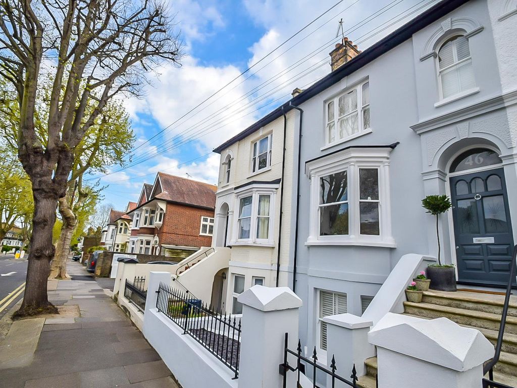 3 bed terraced house for sale in Cambridge Court, Cambridge Road, Southend-On-Sea SS1, £500,000