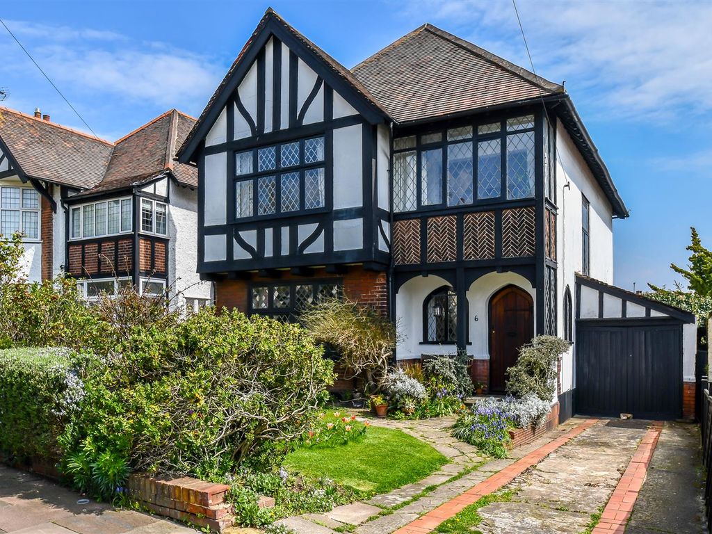 4 bed detached house for sale in The Crossways, Westcliff-On-Sea SS0, £900,000