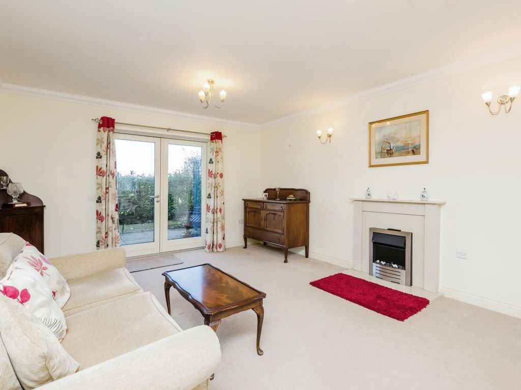 2 bed property for sale in Brampton Valley Lane, Chapel Brampton, Northampton NN6, £215,000