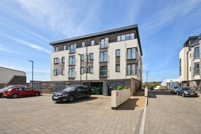 1 bed flat for sale in Fishermans Beach, Hythe, Kent CT21, £210,000