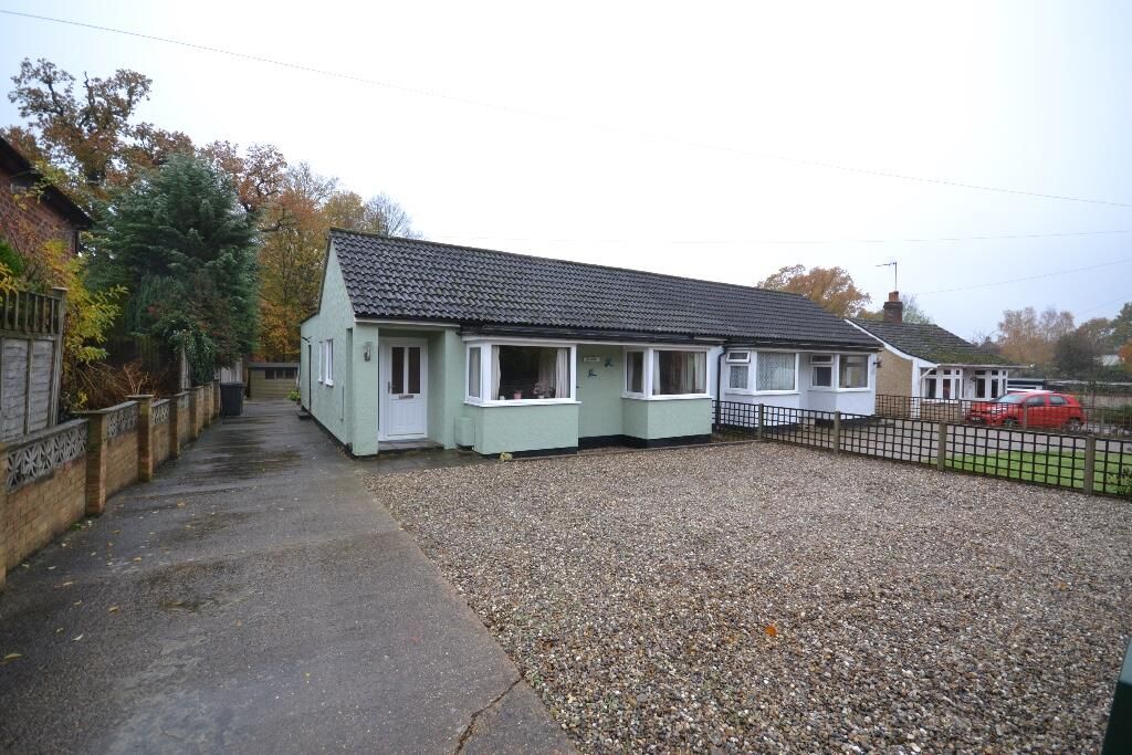 2 bed bungalow for sale in Start Hill, Bishop's Stortford CM22, £449,995