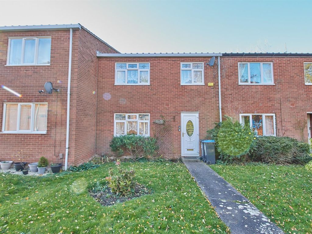 3 bed terraced house for sale in Avon Walk, Hinckley LE10, £190,000