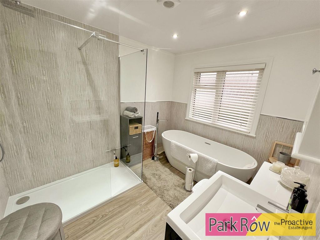2 bed mobile/park home for sale in Dalton Bridge, Dalton, Thirsk YO7, £190,000