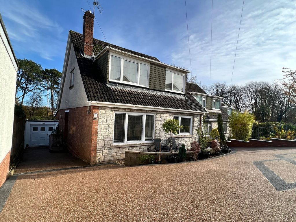 4 bed detached house for sale in Tarrws Close, Wenvoe CF5, £499,950