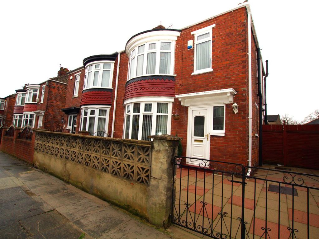 3 bed property for sale in Toronto Crescent, Middlesbrough TS4, £100,000