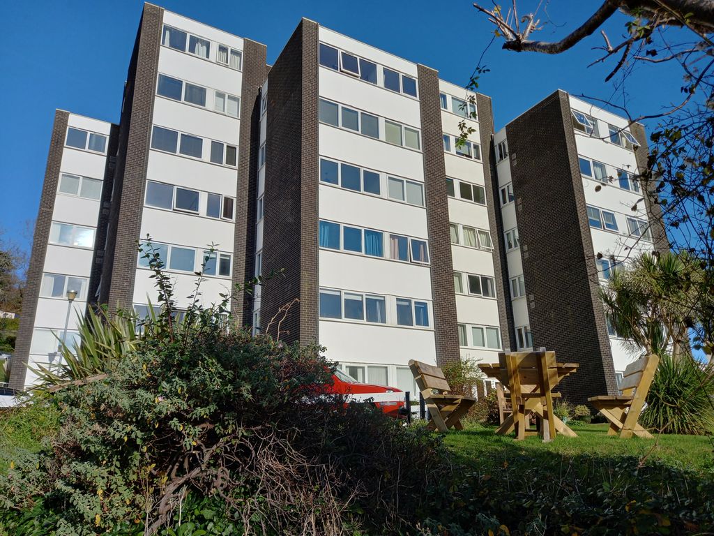 1 bed flat for sale in Lower Warberry Road, Torquay TQ1, £130,000