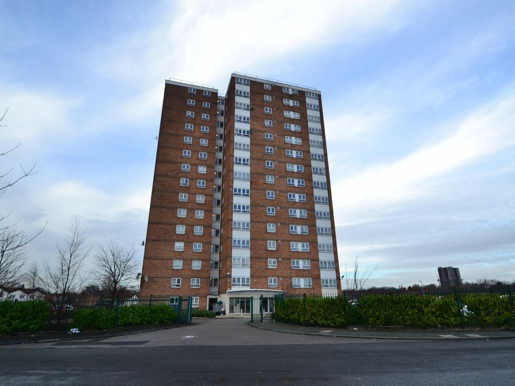 2 bed flat for sale in City View, Highclere Avenue, Salford M7, £99,950