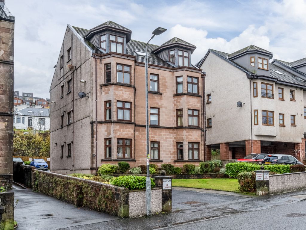 2 bed flat for sale in Manor Crescent, Gourock PA19, £150,000