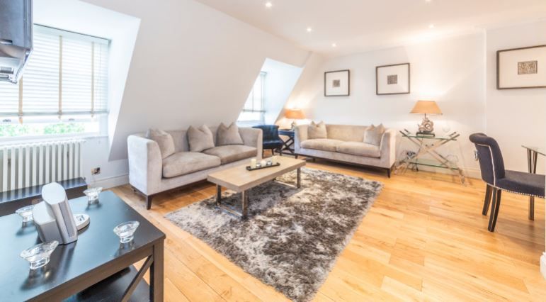 1 bed flat to rent in Grosvenor Hill, Mayfair W1K, £4,377 pcm