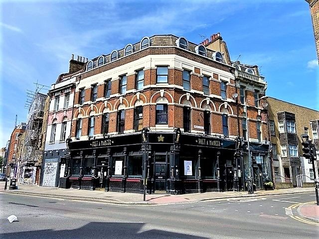2 bed flat to rent in Brick Lane, Shoreditch E2, £2,100 pcm
