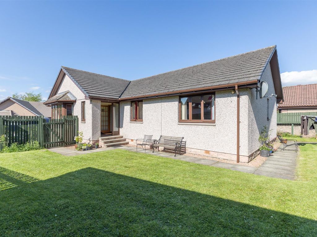 4 bed detached bungalow for sale in Heather Croft, Letham, Forfar DD8, £235,995